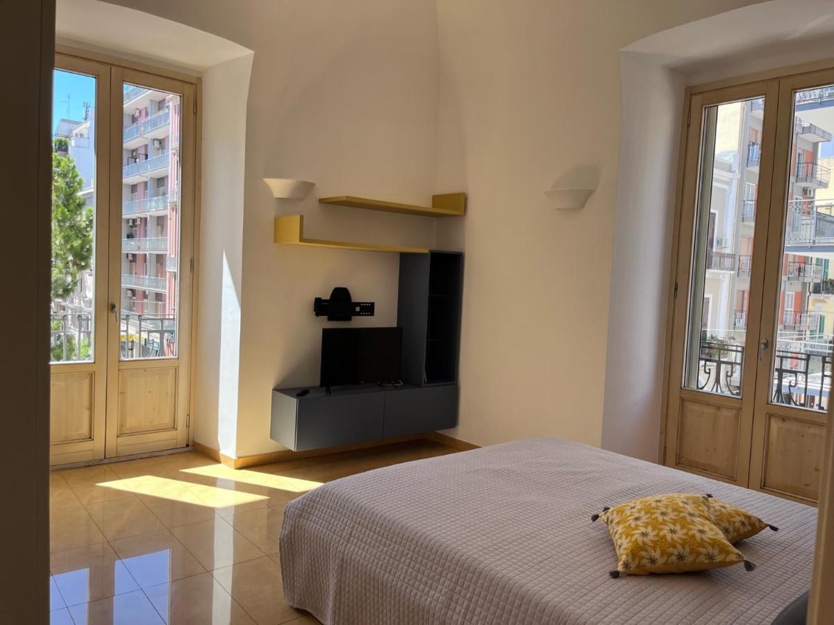 Casa Carulli49 Apartment Bari Bagian luar foto