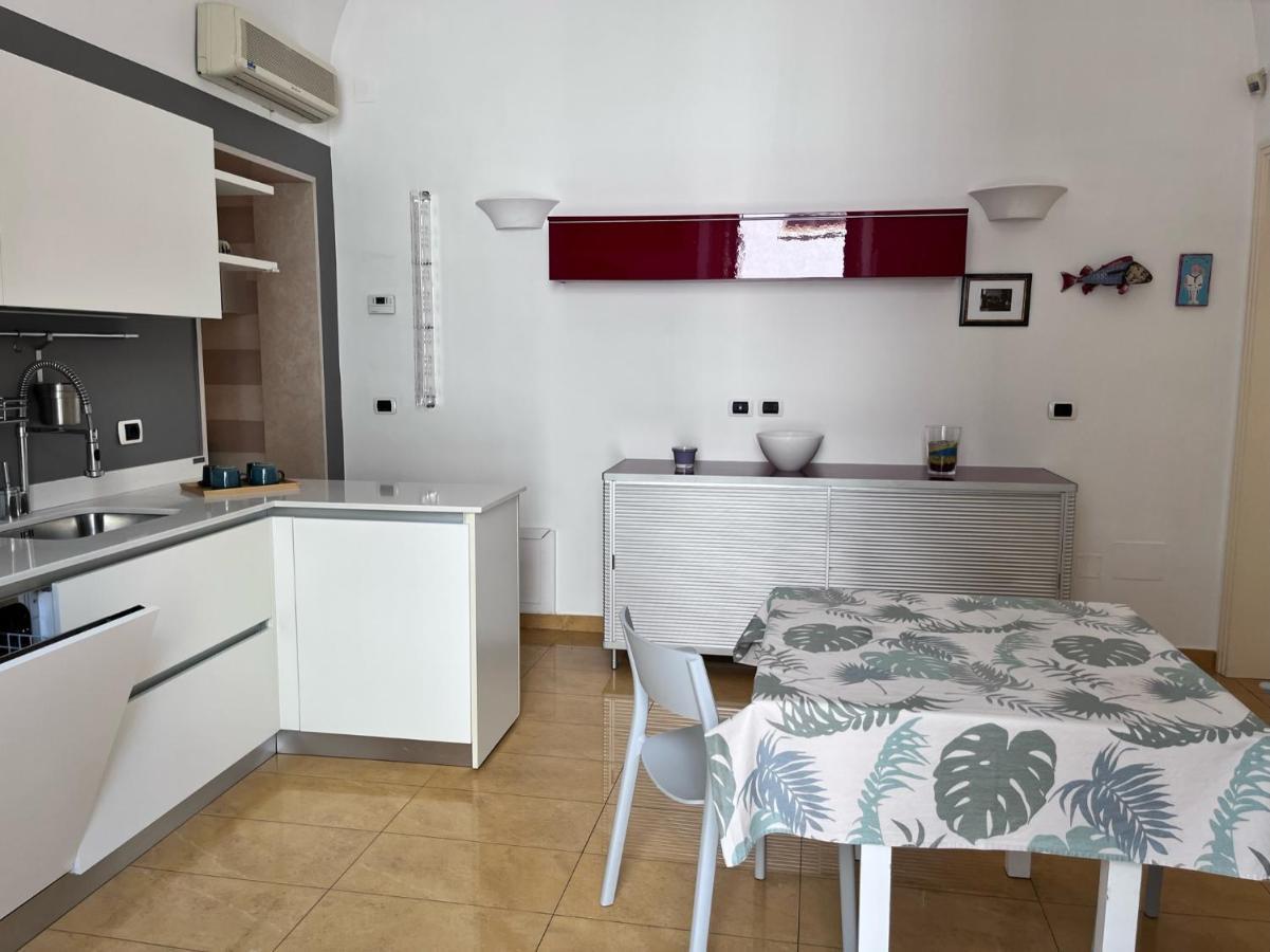 Casa Carulli49 Apartment Bari Bagian luar foto