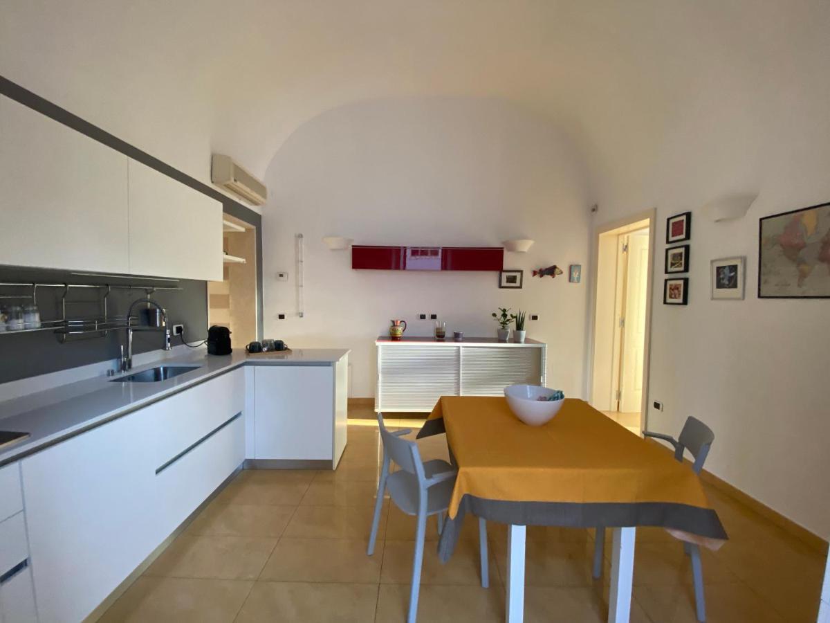 Casa Carulli49 Apartment Bari Bagian luar foto
